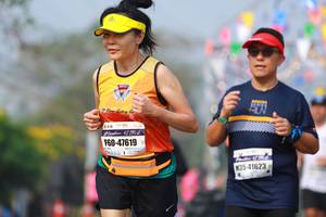 BIB: 42195, 47619, 41623
                            <button type="button" onclick="openModal(9893881)" class="btn btn-primary btn-sm float-right btn-popup" data-toggle="modal" data-target=".modal-high-quality">
                        <i class="fas fa-shopping-cart"></i> Add to Cart
                    </button>
                                            <button type="button" onclick="isThisMe(9893881, true)" class="btn btn-success btn-sm float-right btn-popup btn-isme hidden" data-toggle="tooltip" data-placement="bottom" title="นี่คือรูปของคุณใช่ไหม คลิกที่นี่เพื่อเอาเข้าอัลบั้ม">
                        <i class="fas fa-plus"></i> Add to album
                    </button>
                    <button type="button" onclick="isThisMe(9893881, false)" class="btn btn-warning btn-sm float-right btn-popup btn-isnotme hidden">
                        <i class="fas fa-ban"></i> Remove from album
                    </button>